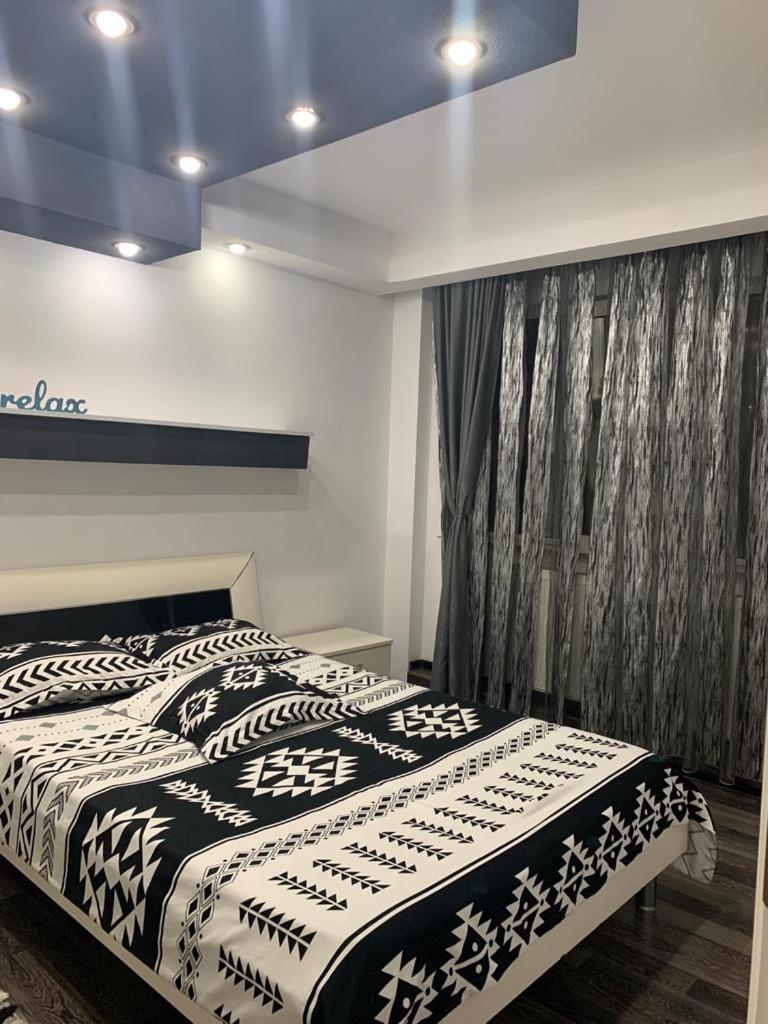 Apartament B Orizont Μπακάου Εξωτερικό φωτογραφία